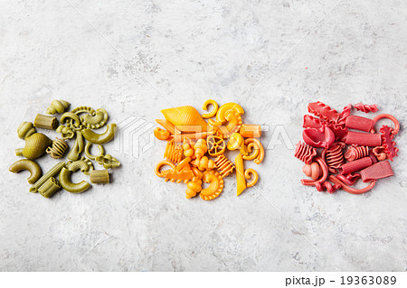 Different colorful handmade pasta variety 19363089