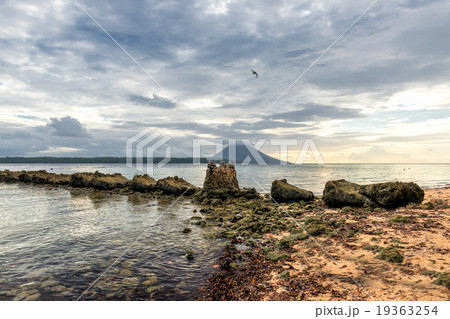 Siladen turquoise tropical paradise island Siladen turquoise tropical paradise island 19363254