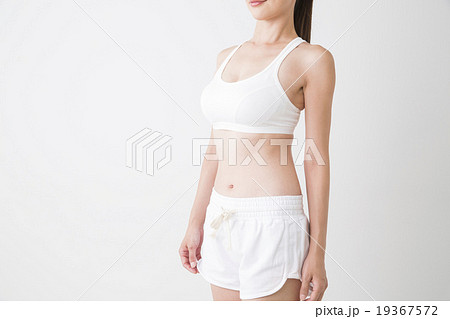 スポーツウエアの若い女性 スポーツウエアの若い女性 19367572