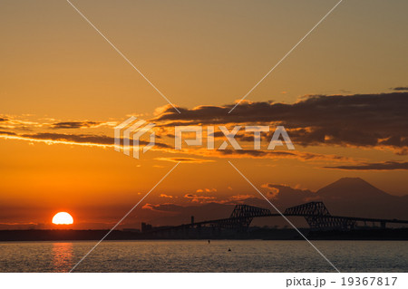 夕陽と影富士 19367817