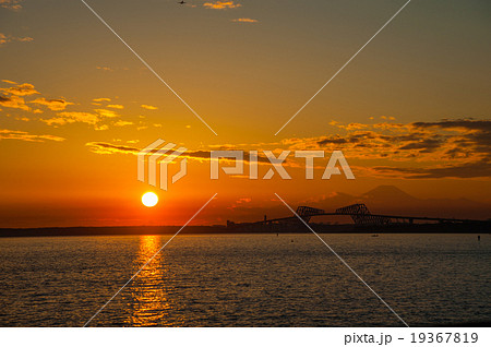 夕陽と影富士 夕陽と影富士 19367819