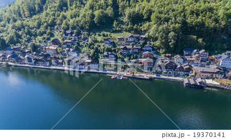Aerial, Hallstatt village in Austrian alps, europe Aerial, Hallstatt village in Austrian alps, europe 19370141