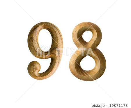 Wooden numeric 98 19371178