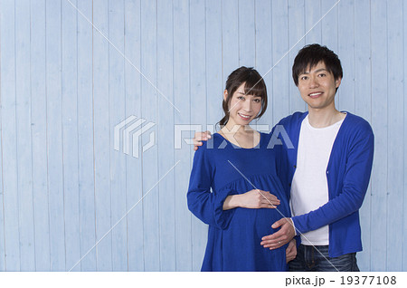妊婦夫婦 19377108