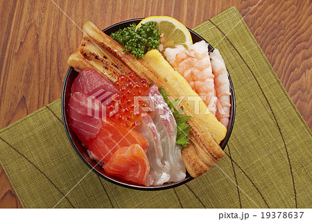 海鮮丼 19378637