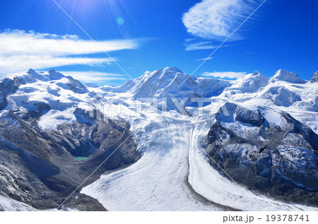 スイスアルプス リスカムと氷河 スイスアルプス リスカムと氷河 19378741