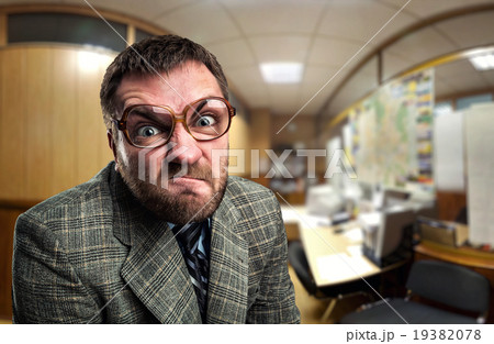 Angry businessman 19382078