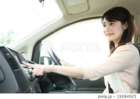 女性 運転イメージ 女性 運転イメージ 19384925