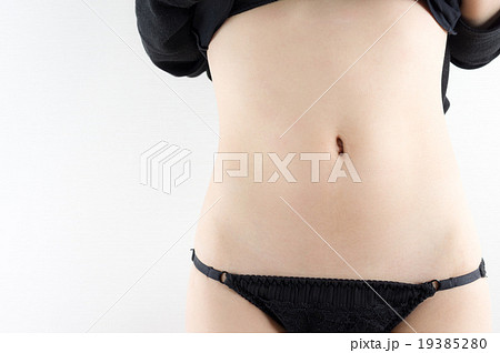 女性の細いお腹 ダイエットイメージの写真素材