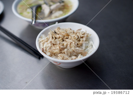台湾グルメ／鶏肉のご飯 19386712