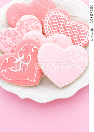 ハート型アイシングクッキー Heart Shaped Icing Cookiesの写真素材
