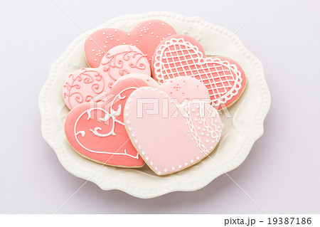 ハート型アイシングクッキー Heart Shaped Icing Cookiesの写真素材