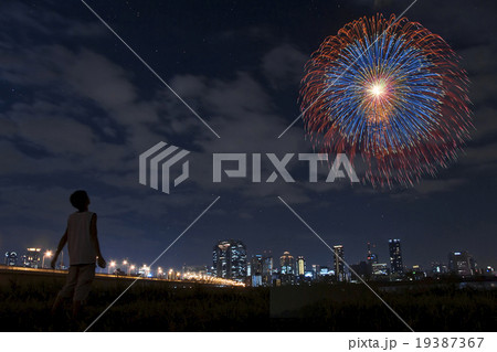 花火と夜景 19387367