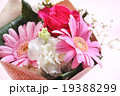 バラ　花束　ブーケ　カーネーション　母の日　プレゼント　ピンク　お祝い　フラサーアレンジメント感謝　 19388299