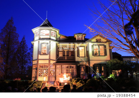 外交官の家　夜景 19388454