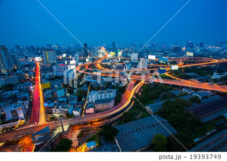iew of Bangkok with main traffic and express way 19393749