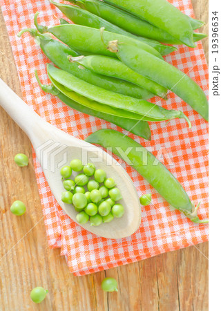 green peas green peas 19396634