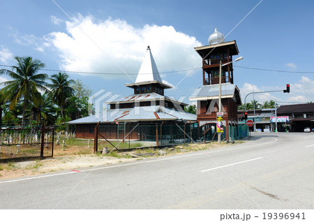 Tinggi Mosque or Banjar Mosque  19396941