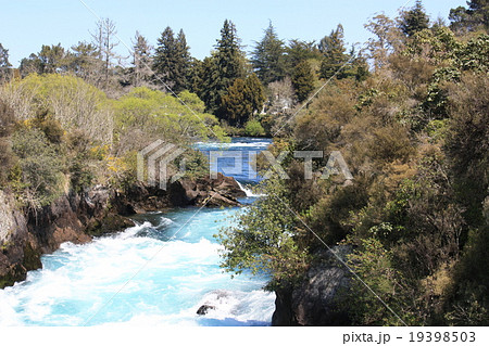 HUKA FALLS－フカ滝 19398503