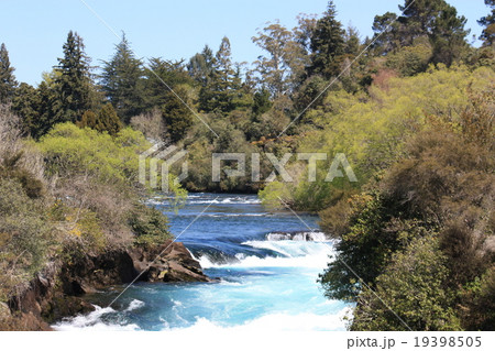 HUKA FALLS－フカ滝 19398505