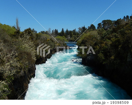 HUKA FALLS－フカ滝 19398509