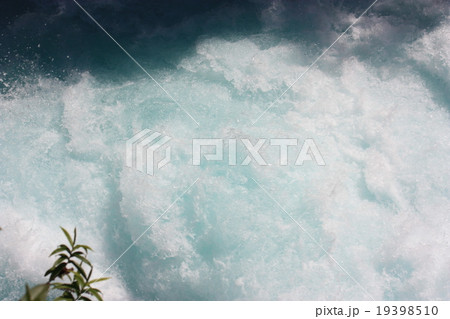 HUKA FALLS－フカ滝 19398510