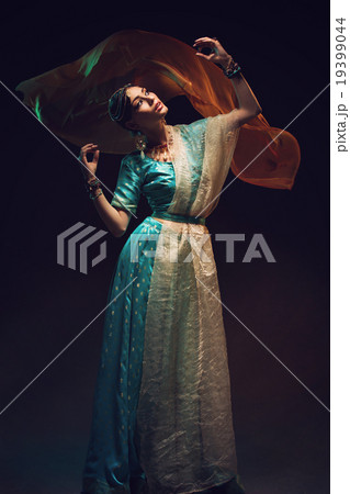 Beautiful girl in sari Beautiful girl in sari 19399044