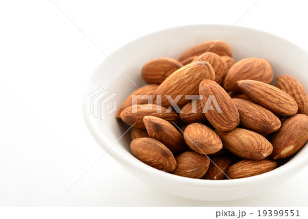 アーモンド 19399551