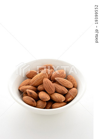 アーモンド アーモンド 19399552