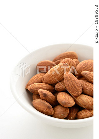 アーモンド アーモンド 19399553