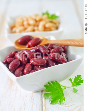 red and white beans red and white beans 19404230