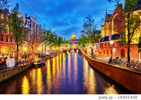 Beautiful views of the streets Amsterdam Beautiful views of the streets Amsterdam 19405400