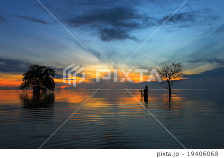 Sunrise at Pakpra 19406068