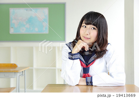 セーラー服　教室 19413669
