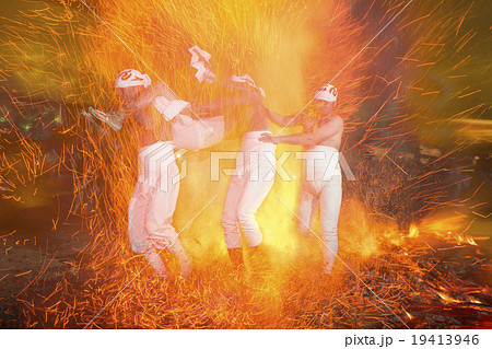 やっさいほっさい 火祭り 泉州の奇祭 の写真素材 やっさいほっさい 火祭り 泉州の奇祭 の写真素材