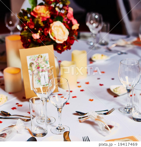 Table set for wedding 19417469