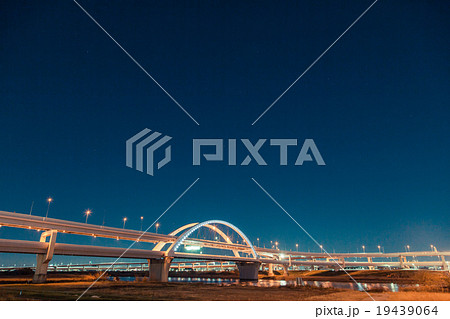 江北ジャンクションの夜景　首都高速 19439064