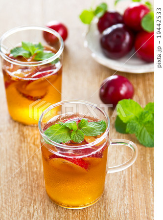 Homemade Plum fizzy drink Homemade Plum fizzy drink 19442533