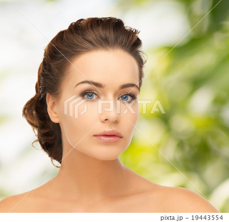 beautiful woman with updo 19443554