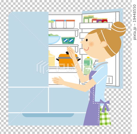 冷蔵庫を開ける主婦 19448550
