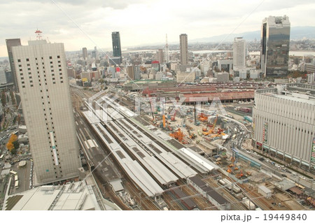 大阪ステーションシティー建設現場 その1。 Building construction 19449840