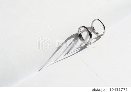 Wedding ring with shadow shape heart Wedding ring with shadow shape heart 19451775