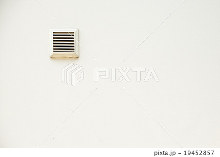 plastic air vent in white wal plastic air vent in white wal 19452857