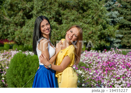Beauties in style Beauties in style 19455227