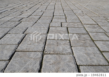 昌徳宮の仁政殿横の石畳み 19462811