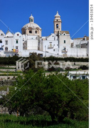 Skyline of Locorotondo, Puglia, Italy 19463654
