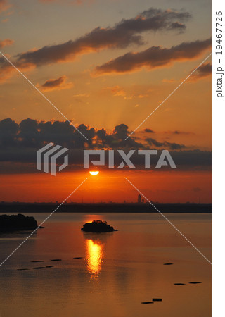 浜名湖礫島朝景の写真素材