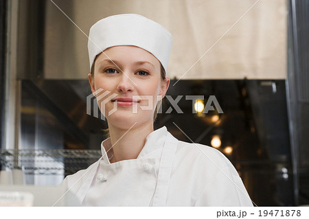 シェフ 料理人 女性の写真素材