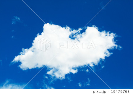 White cloud in the blue sky 19479763
