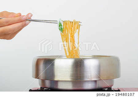 Chopsticks, noodles 19480107